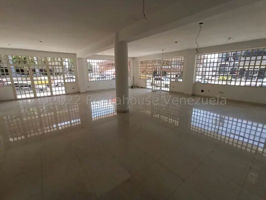 Local Comercial en Alquiler en Avenida Miranda, Aragua - 6