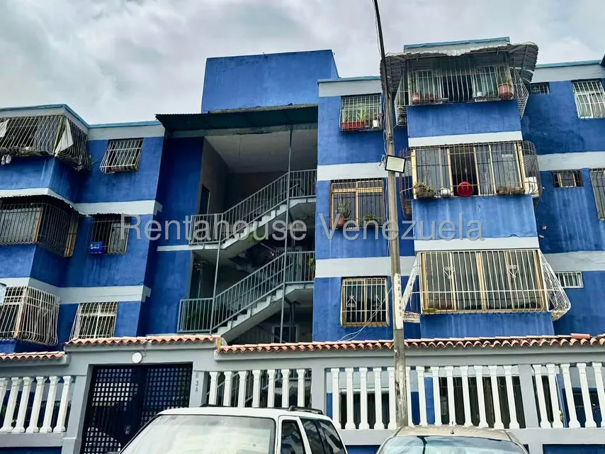 Apartamento (1 Nivel) en Venta en Caricuao, Distrito Metropolitano