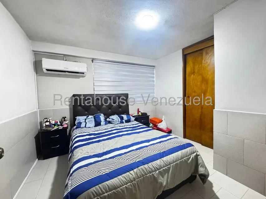 Apartamento (1 Nivel) en Venta en Caricuao, Distrito Metropolitano - 12