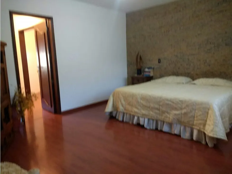 Venta casa Los Naranjos 1041m2 7h/8b/6p - 13