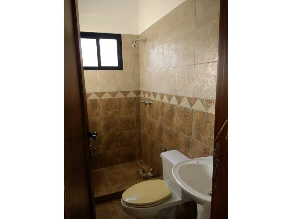 Venta casa Los Naranjos 1041m2 7h/8b/6p - 9