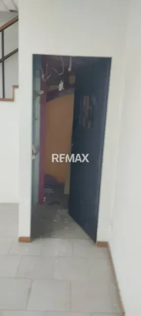 ALQUILER DE LOCAL EN EL PUEBLO DE BARUTA. EXCELENTE UBICACIÓN 26-30 - 5