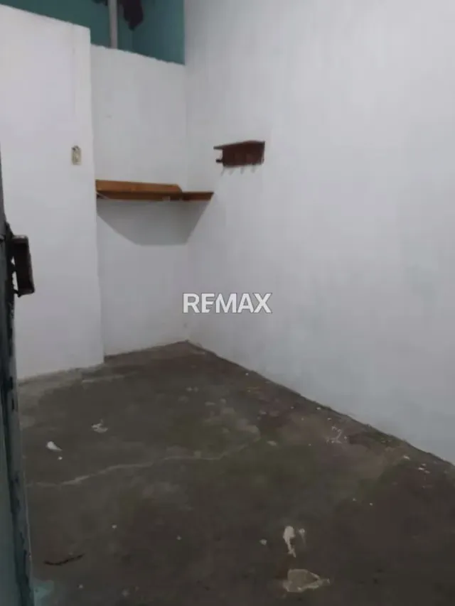 EN VENTA CASA EN EL 23 DE ENERO - 2