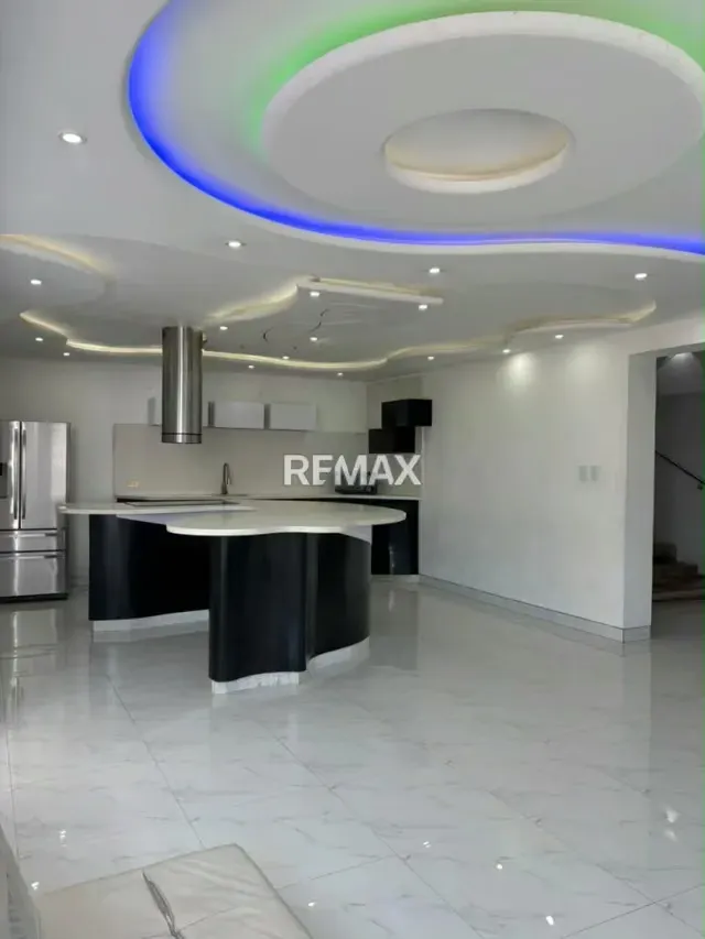 Hermosa Casa en venta familiar o vacacional SAFARI RANH TOCIYITO con piscinas, parque, salón fiesta,cancha deportiva, pozo agua,terraza - 2