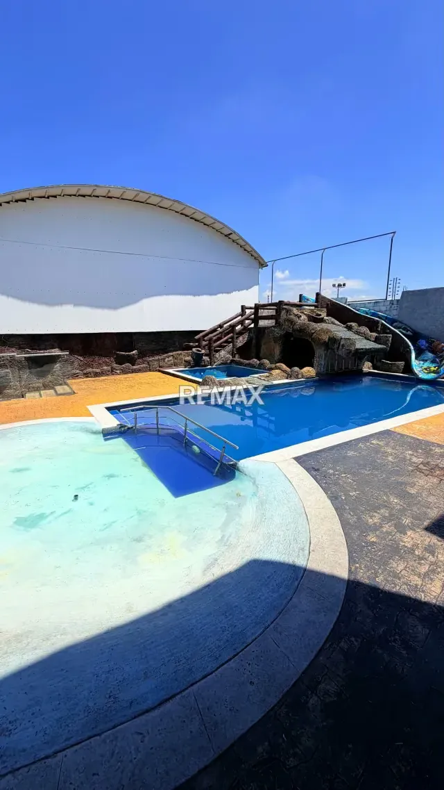Hermosa Casa en venta familiar o vacacional SAFARI RANH TOCIYITO con piscinas, parque, salón fiesta,cancha deportiva, pozo agua,terraza - 10