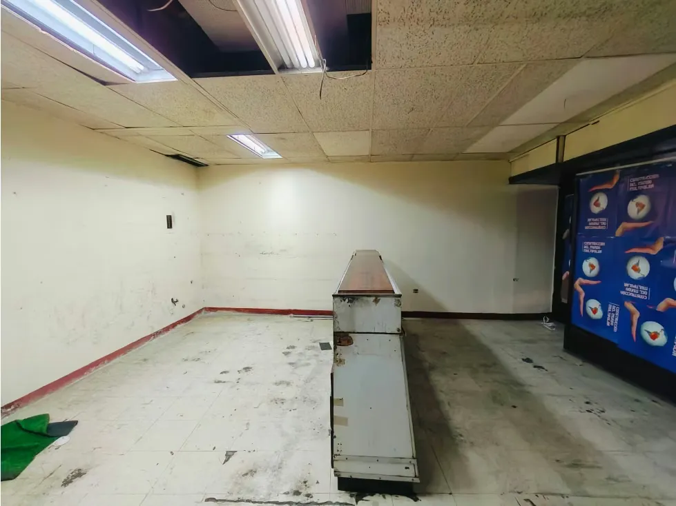 Se vende Local comercial 106m² Pasaje Zingg - 13