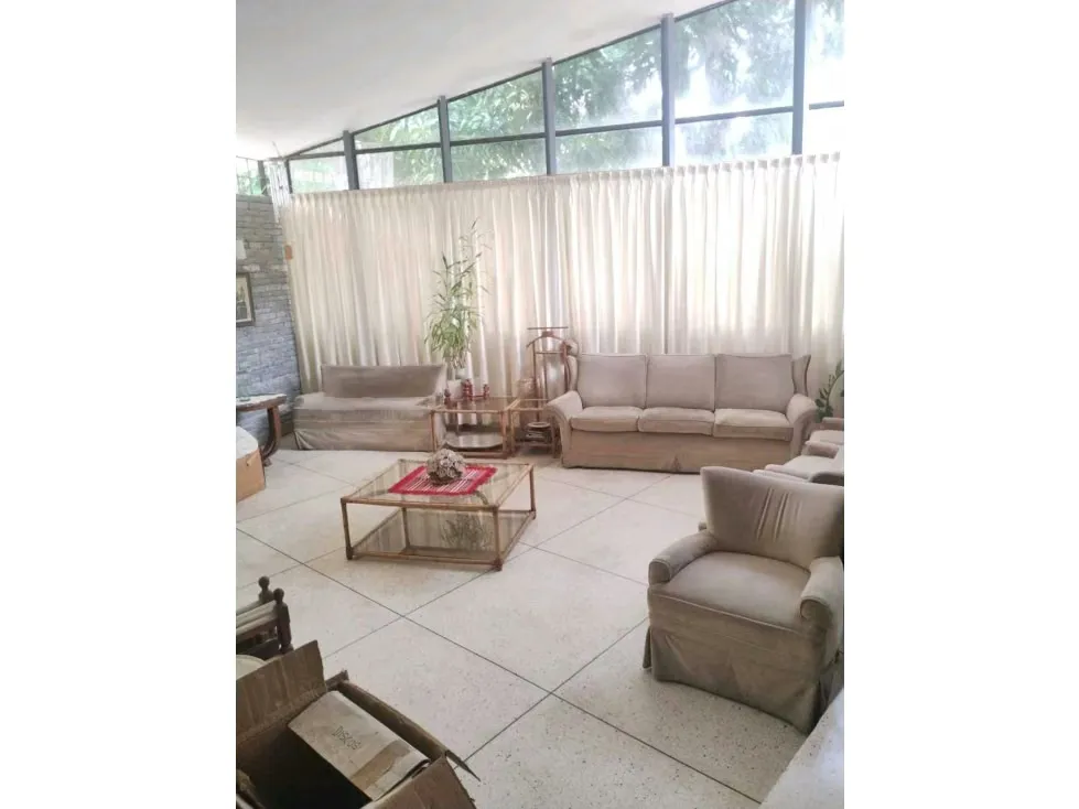 Se vende casa 418m2 San Roman 1020 - 2