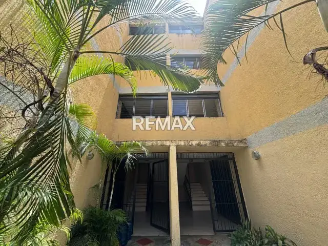 EN VENTA: APARTAMENTO EN RES. RORAIMA – PARAPARAL