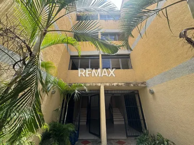 EN VENTA: APARTAMENTO EN RES. RORAIMA – PARAPARAL