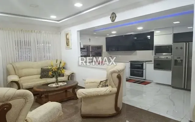 CASA EN VENTA CON LOCAL COMERCIAL A NIVEL DE LA AV. VALLEHONDO, CABUDARE - 2