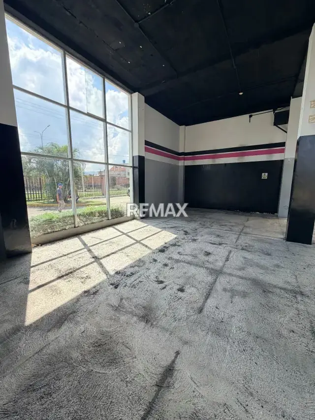 LOCAL EN ALQUILER 200m2 CC LA CIUDADELA CAGUA
