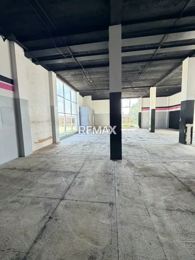 LOCAL EN ALQUILER 200m2 CC LA CIUDADELA CAGUA - 5