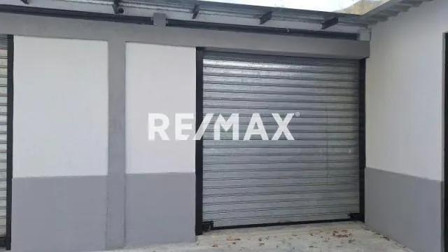 Local 4 de 55mt² de construcción, con infraestructura a estrenar