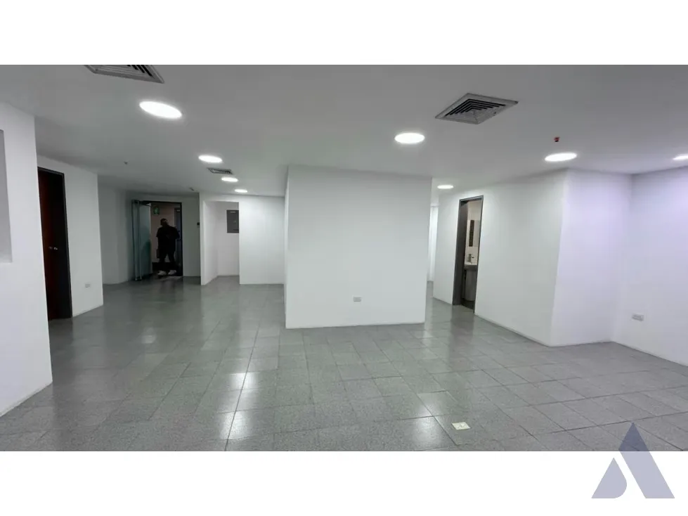 Alquilo oficina 106m2 Torre Xpress Macaracuay 3227 - 18
