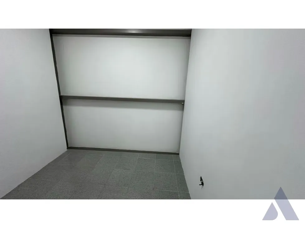 Alquilo oficina 106m2 Torre Xpress Macaracuay 3227 - 25