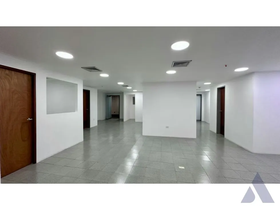 Alquilo oficina 106m2 Torre Xpress Macaracuay 3227 - 7