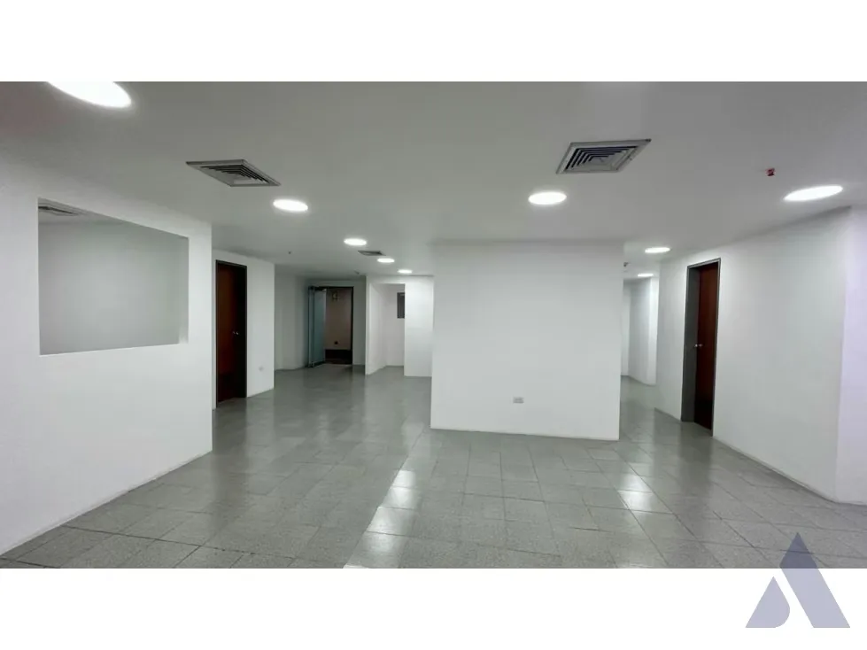 Alquilo oficina 106m2 Torre Xpress Macaracuay 3227 - 8