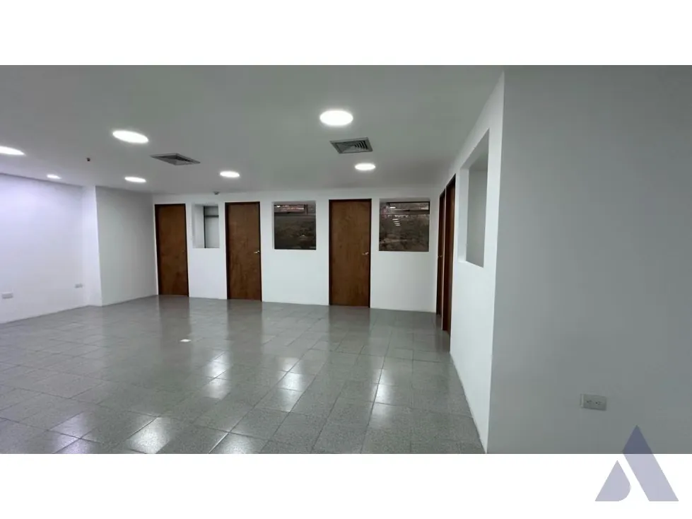 Alquilo oficina 106m2 Torre Xpress Macaracuay 3227 - 9