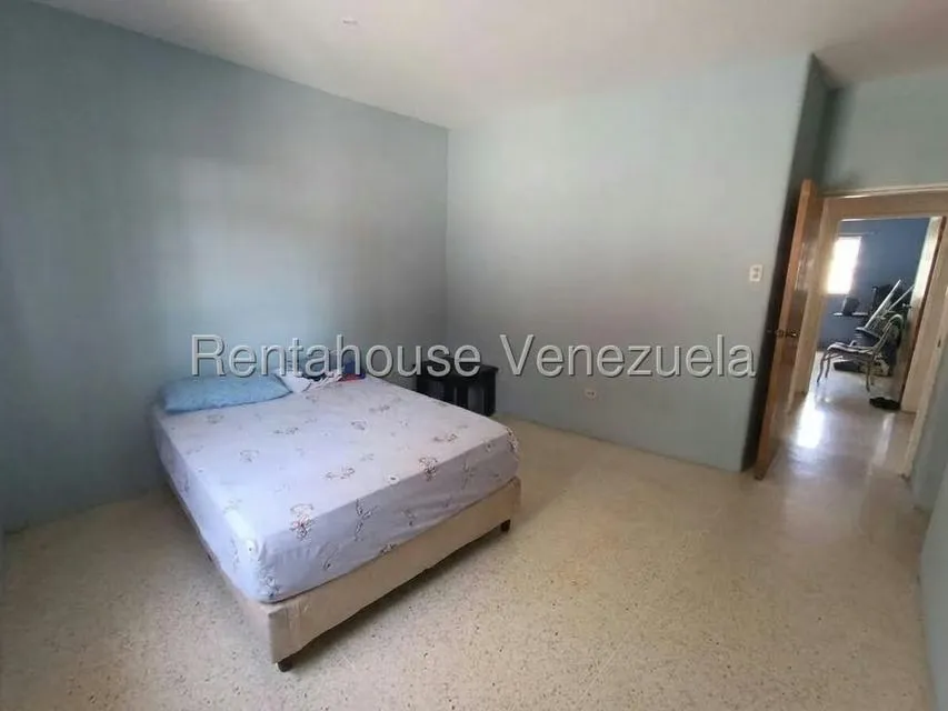 Casa (Multipes Niveles) en Venta en Cumbres de Curumo, Distrito Metropolitano - 15