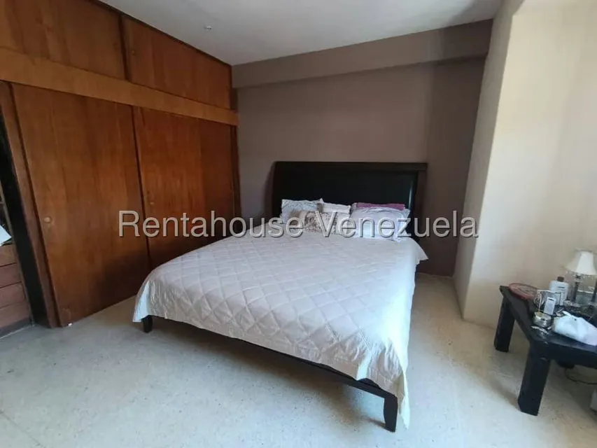 Casa (Multipes Niveles) en Venta en Cumbres de Curumo, Distrito Metropolitano - 42