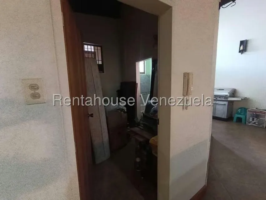 Casa (Multipes Niveles) en Venta en Cumbres de Curumo, Distrito Metropolitano - 45