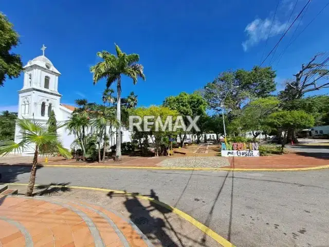 TERRENO URBANO TAPIADO EN VIA PRINCIPAL Y CON ACCESO A SERVICIOS, PARAGUACHI, ANTOLIN DEL CAMPO, ISLA DE MARGARITA