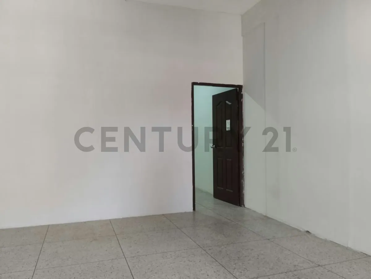 Alquila Local comercial para oficina, ubiacado al frente del Luis Aparicio - 4