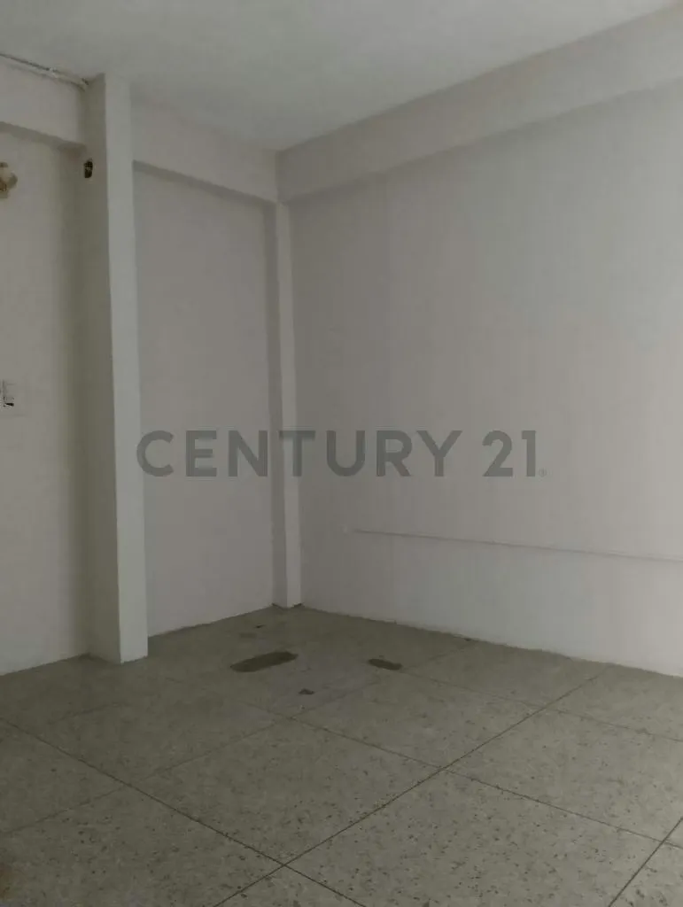Alquila Local comercial para oficina, ubiacado al frente del Luis Aparicio - 7