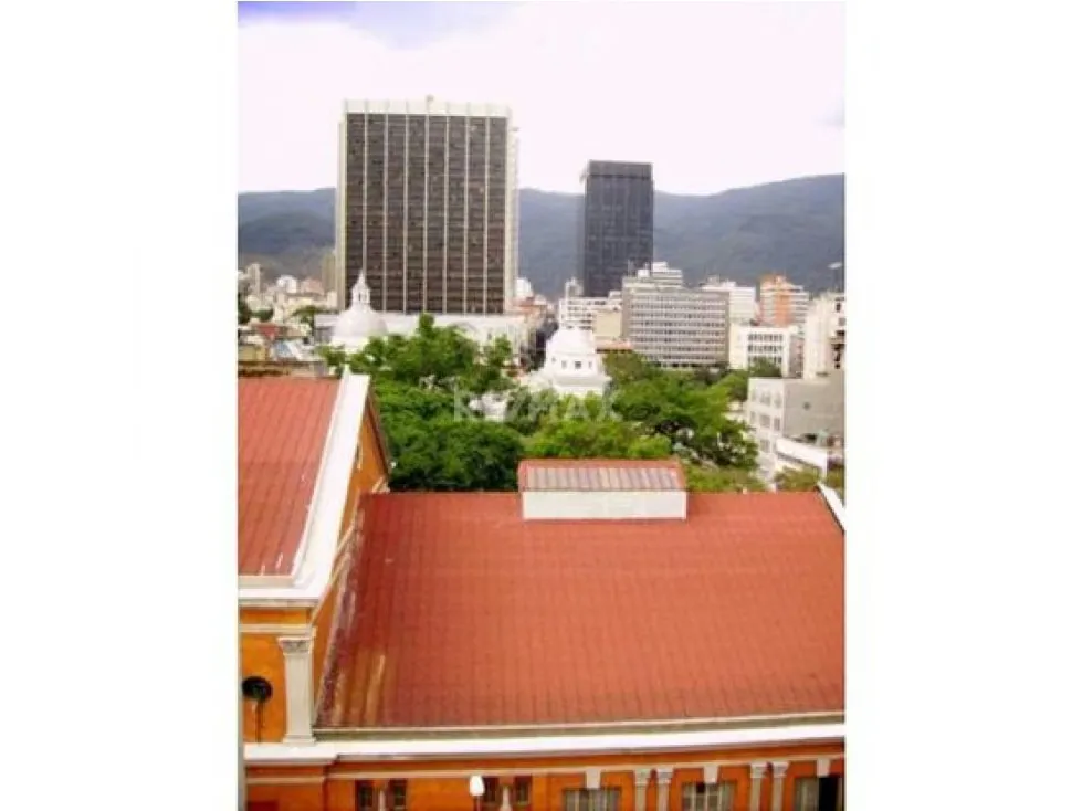 Venta Oficina en el Centro de Caracas de 75m2 a 30.000$ - 4