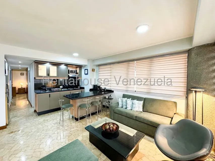 Apartamento (1 Nivel) en Alquiler en El Rosal, Distrito Metropolitano - 11