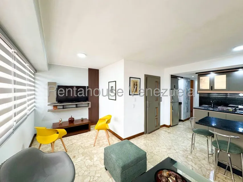 Apartamento (1 Nivel) en Alquiler en El Rosal, Distrito Metropolitano - 13