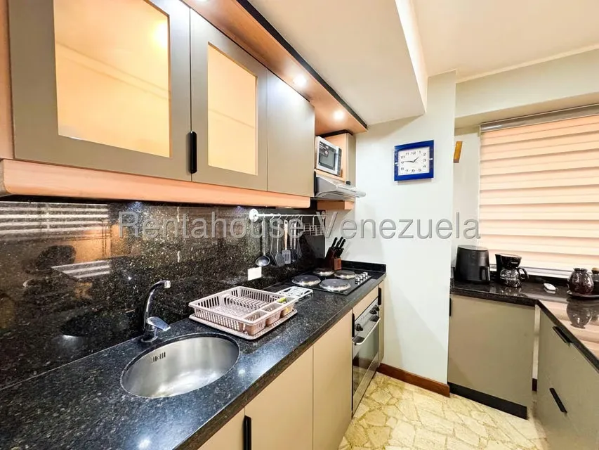 Apartamento (1 Nivel) en Alquiler en El Rosal, Distrito Metropolitano - 14
