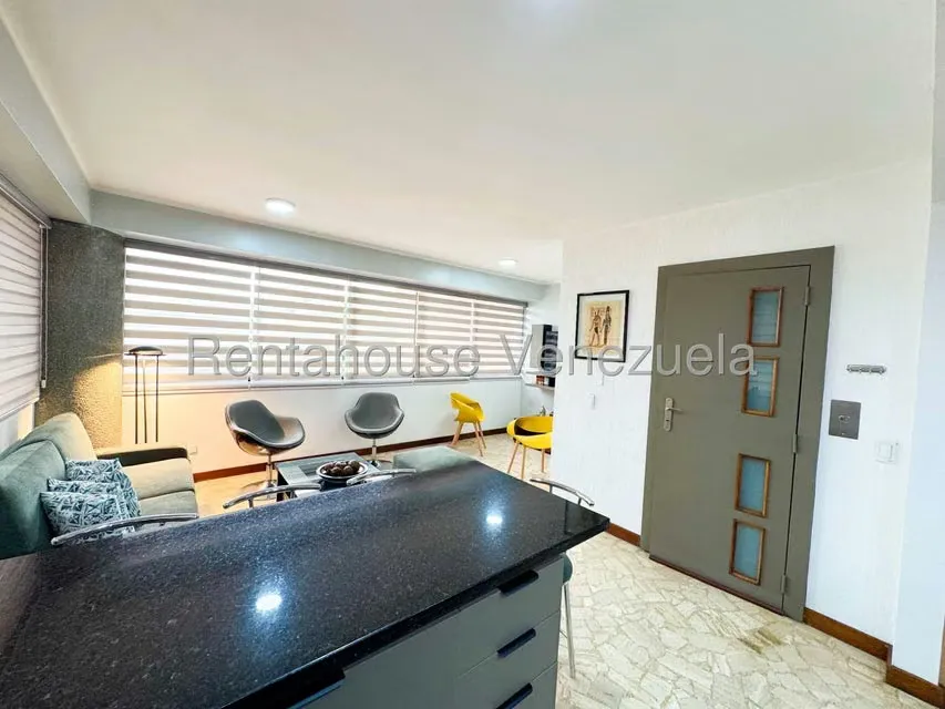 Apartamento (1 Nivel) en Alquiler en El Rosal, Distrito Metropolitano - 17