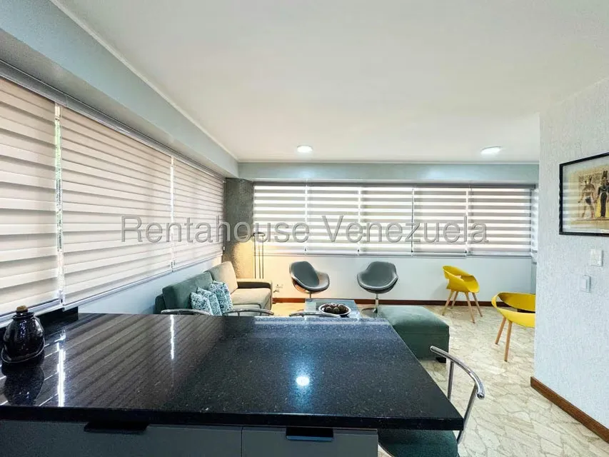 Apartamento (1 Nivel) en Alquiler en El Rosal, Distrito Metropolitano - 18