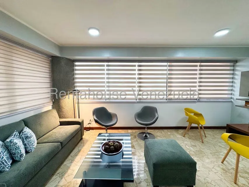 Apartamento (1 Nivel) en Alquiler en El Rosal, Distrito Metropolitano - 4