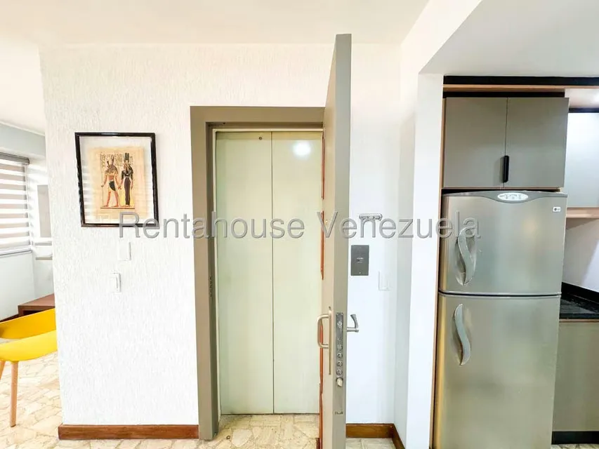 Apartamento (1 Nivel) en Alquiler en El Rosal, Distrito Metropolitano - 37