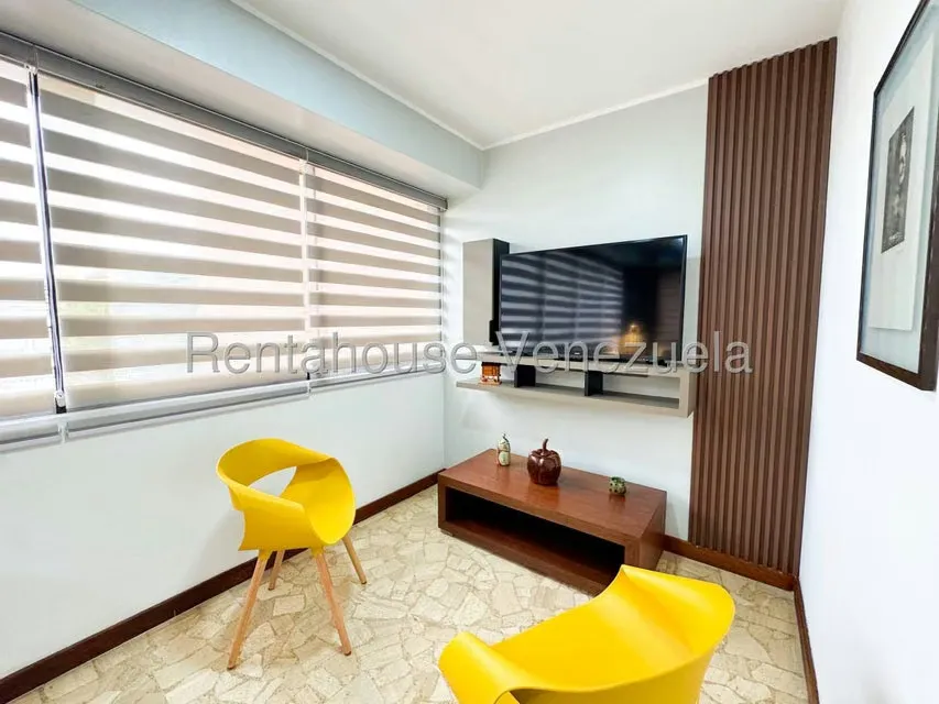 Apartamento (1 Nivel) en Alquiler en El Rosal, Distrito Metropolitano - 10