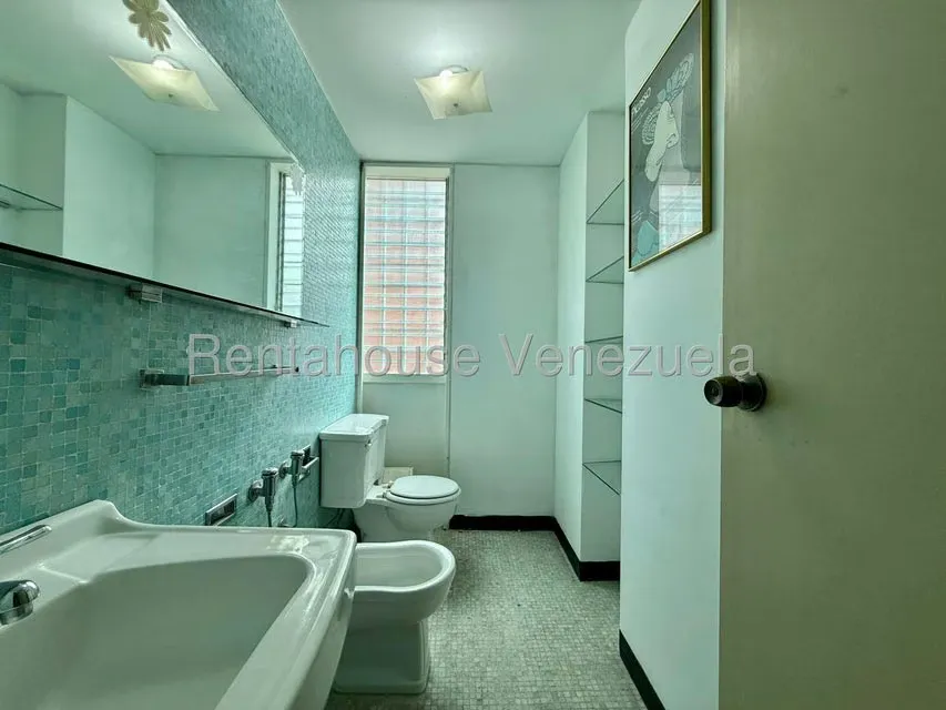 Apartamento (1 Nivel) en Venta en San Roman, Distrito Metropolitano - 28