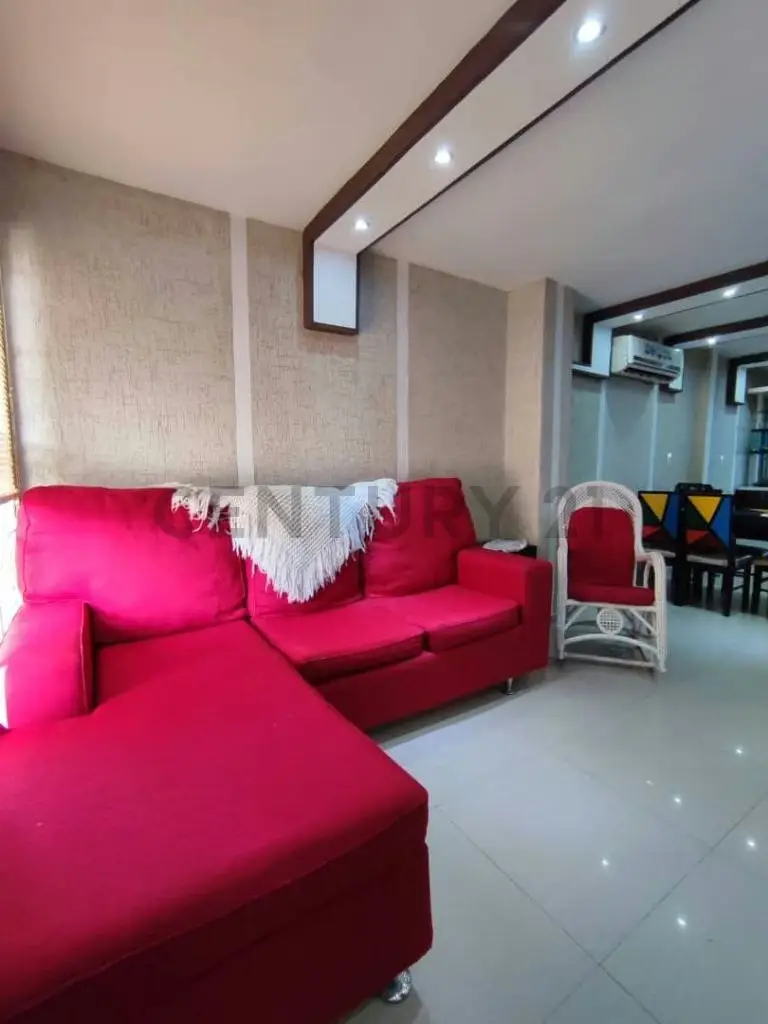 En Alquiler Townhouse en el conjunto residencial ciudad real barcelona