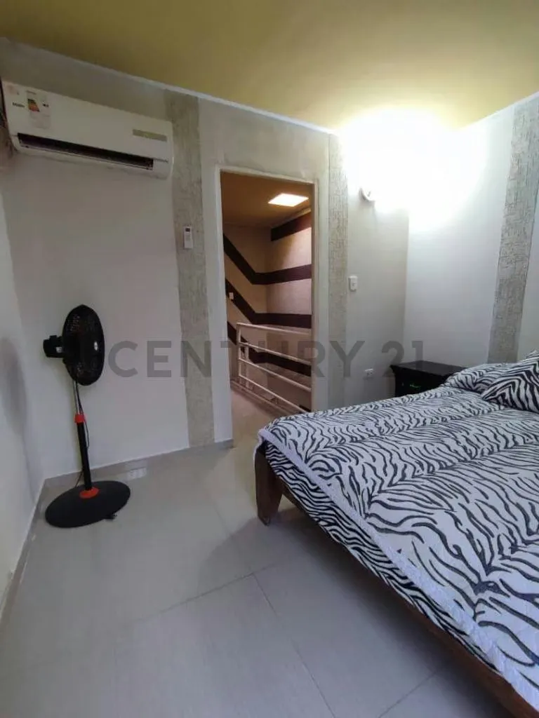 En Alquiler Townhouse en el conjunto residencial ciudad real barcelona - 6