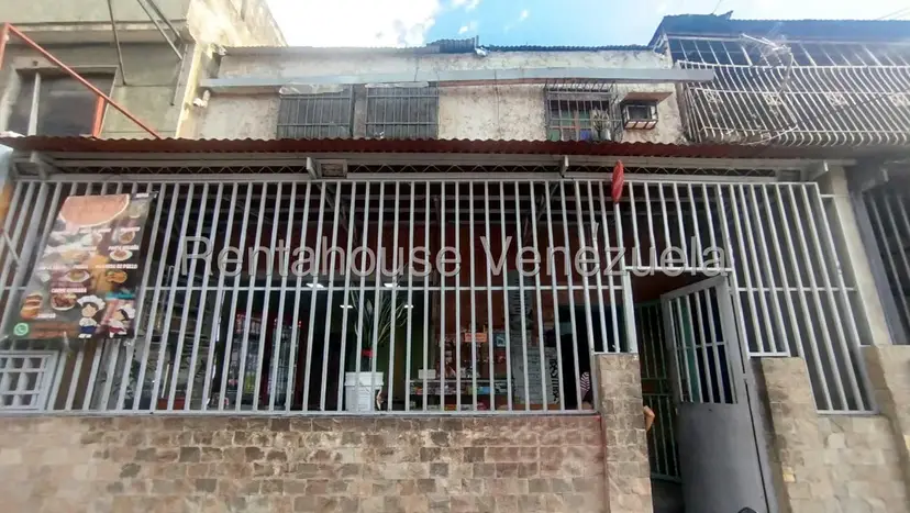 Casa (Multipes Niveles) en Venta en Catia, Distrito Metropolitano