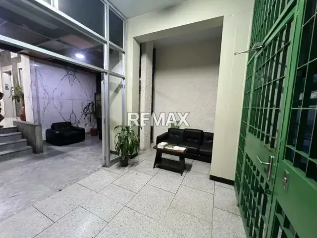 Alquiler de Apartamento El Marques, Av. Rómulo Gallegos - 2