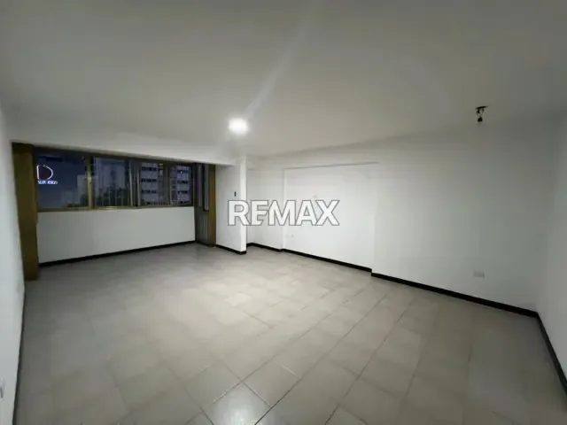 Alquiler de Apartamento El Marques, Av. Rómulo Gallegos - 4