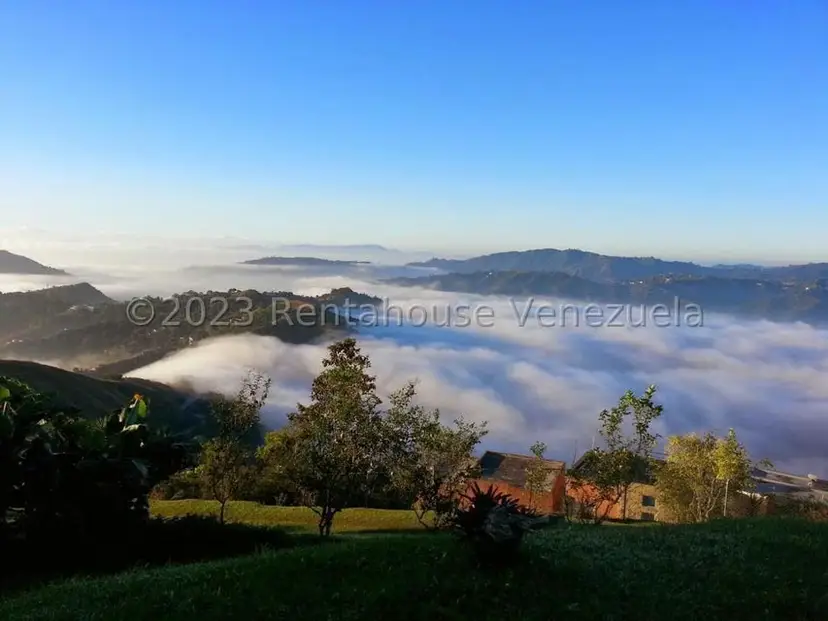Terreno (Residencial) en Venta en Los Guayabitos, Distrito Metropolitano