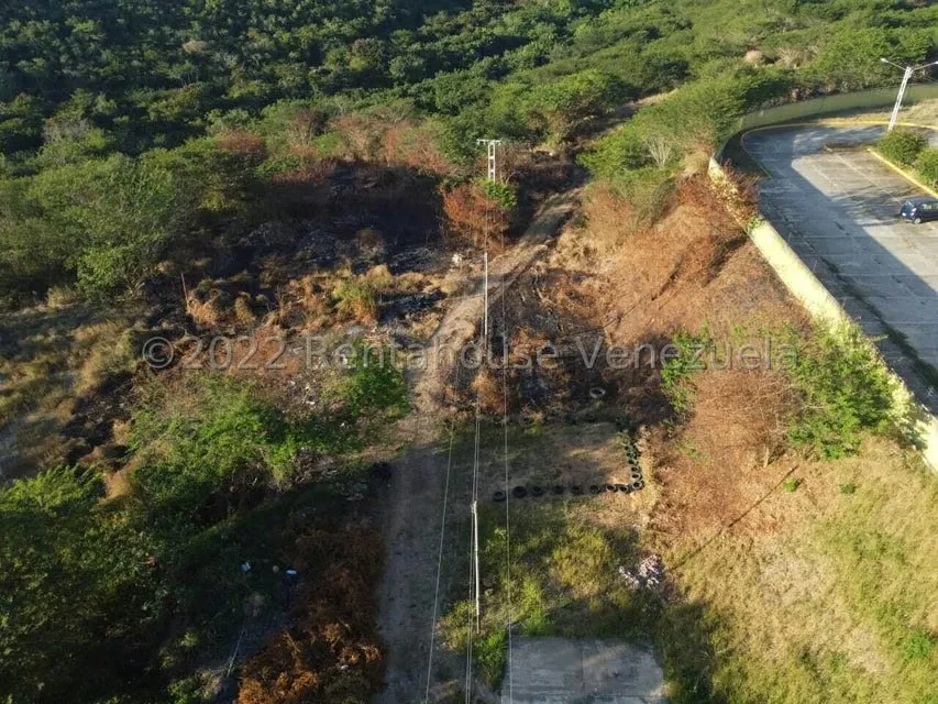 Terreno (Residencial) en Venta en Las Juajuitas, Miranda - 2