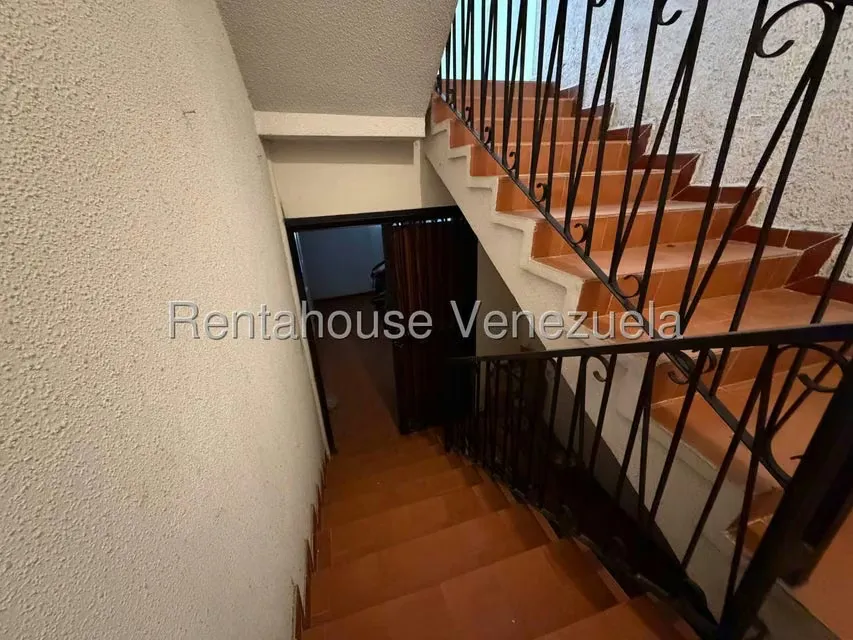 Casa (Duplex) en Venta en Colinas de Bello Monte, Distrito Metropolitano - 25