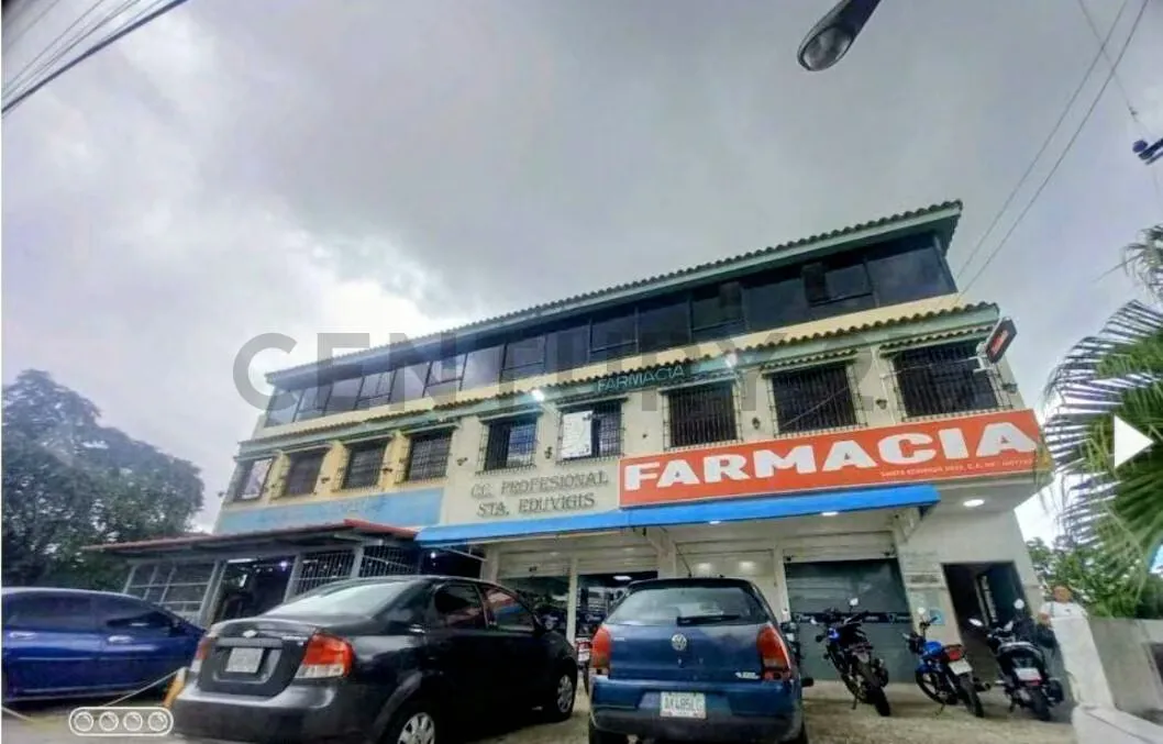 Edificio Comercial en venta en plena Avenida sector Tocuyito - 11
