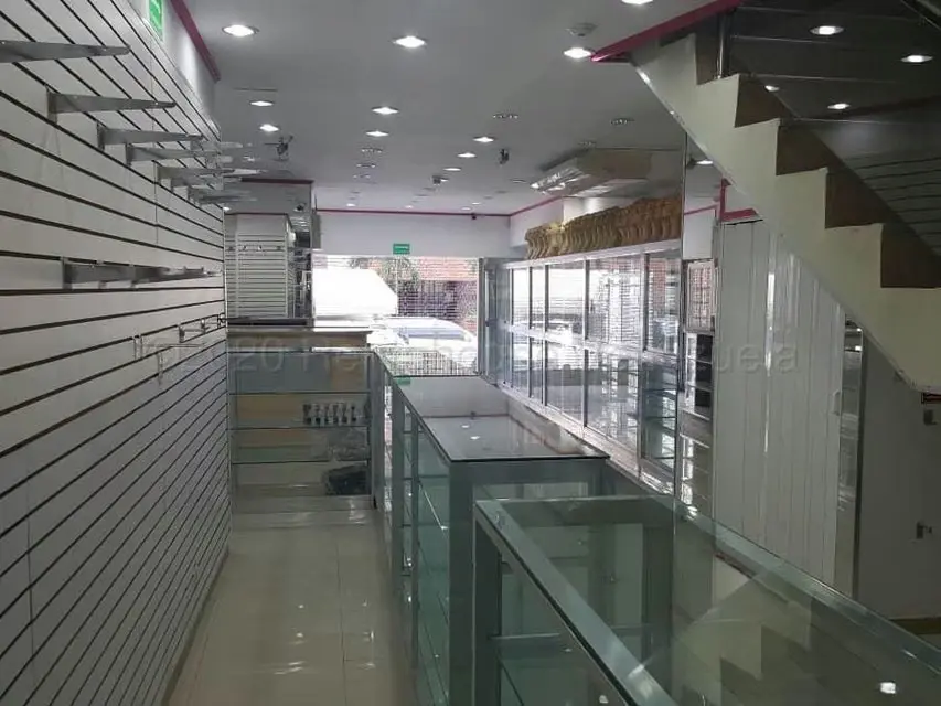 Comercial (Local Comercial) en Venta en Zona Centro, Aragua - 4
