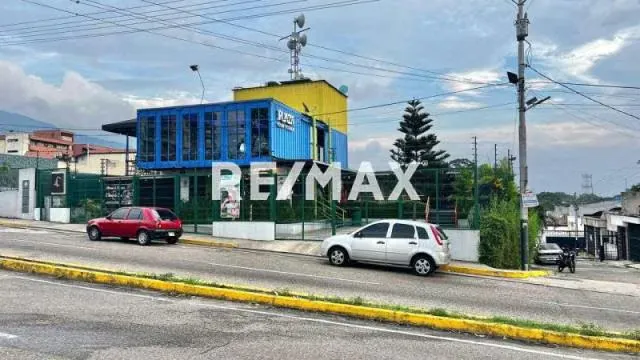 EN VENTA LOCAL COMERCIAL