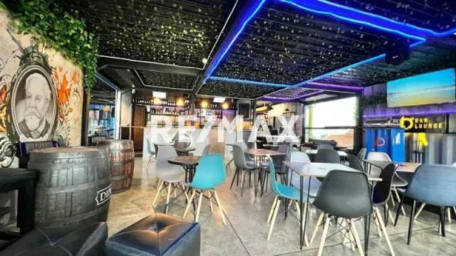 EN VENTA LOCAL COMERCIAL - 2